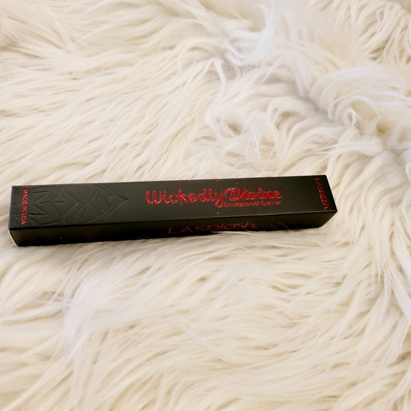 LASplash Wickedly Divine Smudgeproof Eyeliner Color Goblet - Picture 4 of 7